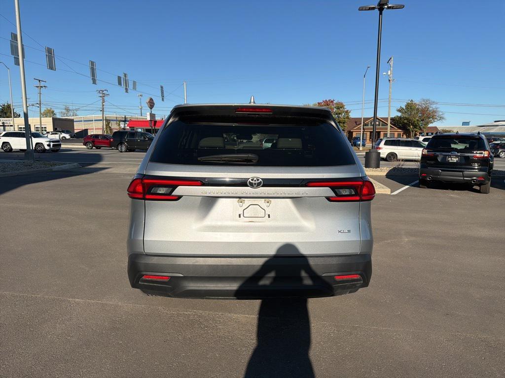 used 2025 Toyota Grand Highlander car, priced at $46,700