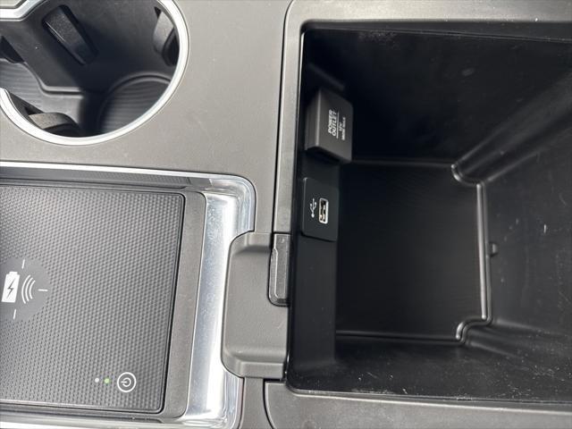 used 2022 Acura MDX car, priced at $35,400