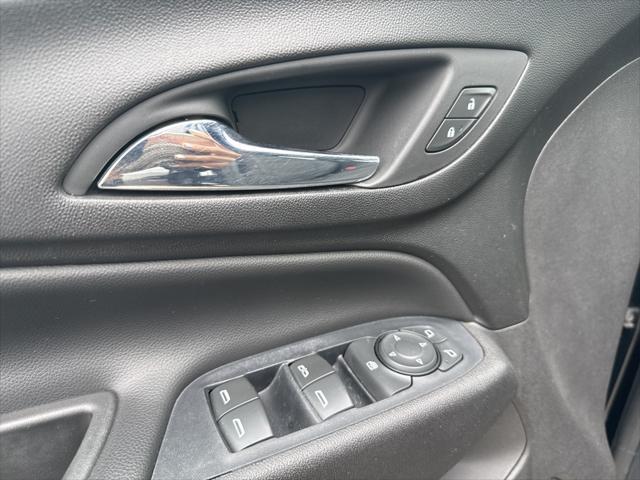used 2020 Chevrolet Equinox car, priced at $15,400