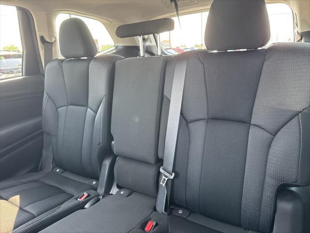 used 2023 Subaru Ascent car, priced at $25,600