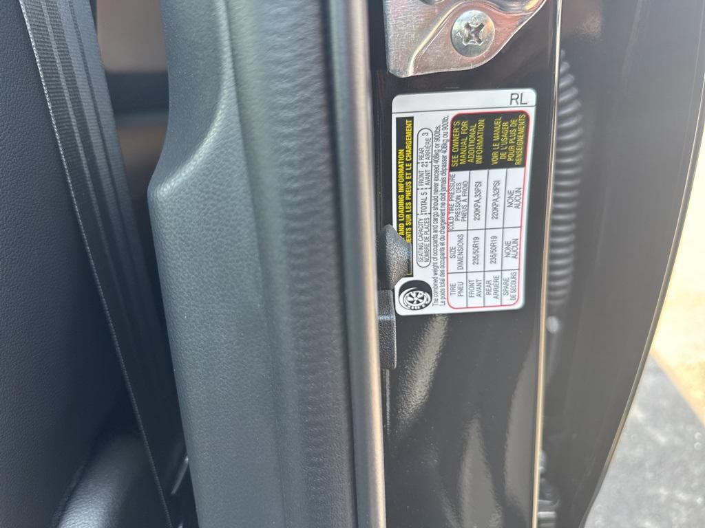 new 2025 Subaru Forester Hybrid car, priced at $43,252
