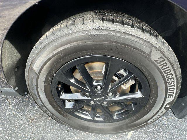 used 2022 Kia Carnival car, priced at $20,999