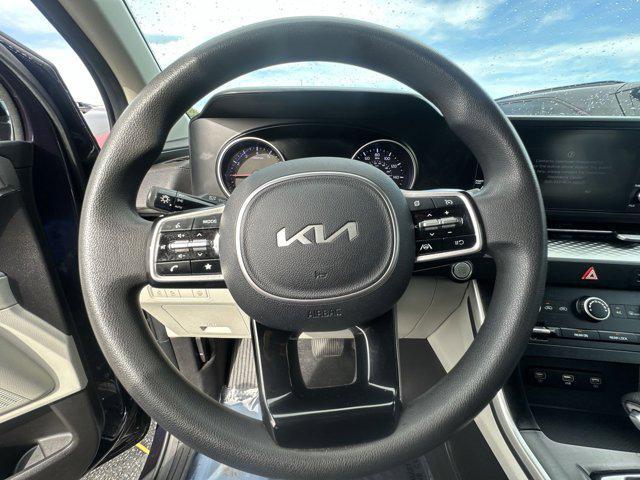 used 2022 Kia Carnival car, priced at $20,999