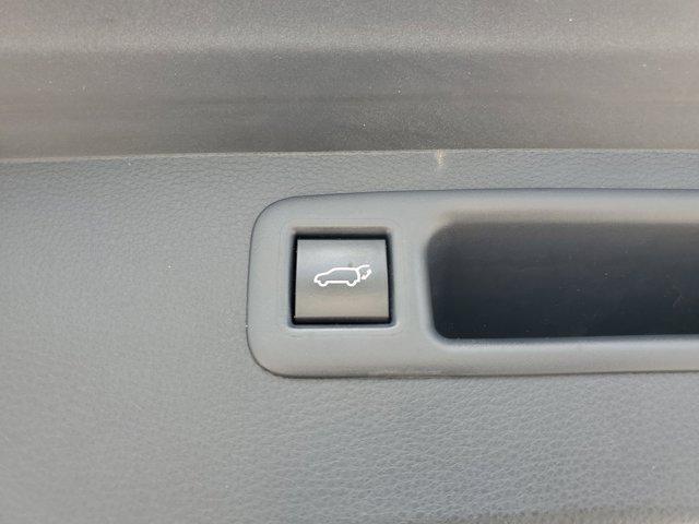 used 2023 Toyota Highlander car, priced at $31,621