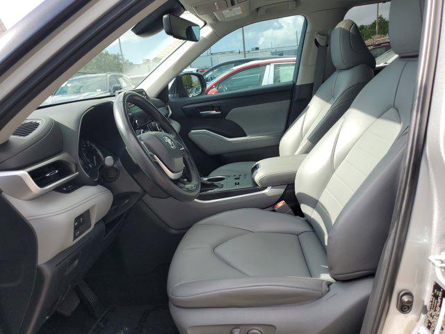 used 2023 Toyota Highlander car, priced at $31,621