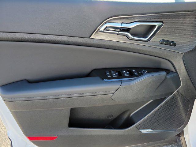 new 2025 Kia Sportage car, priced at $32,072