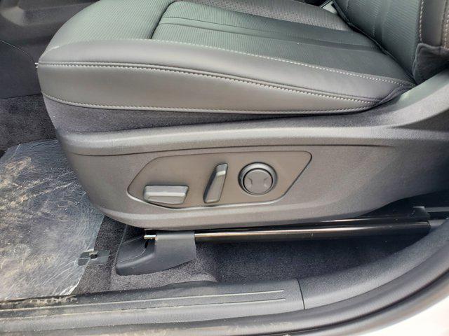 new 2025 Kia Sorento car, priced at $40,003