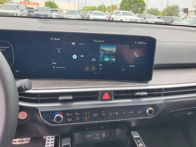 new 2025 Kia Sorento car, priced at $40,003