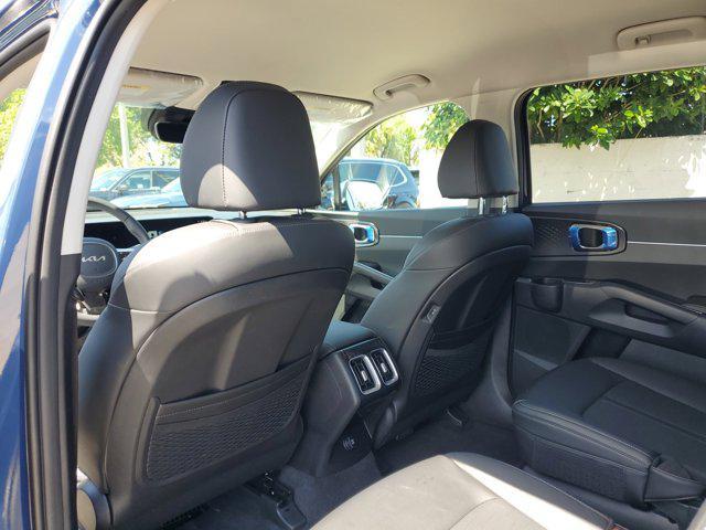new 2025 Kia Sorento car, priced at $36,178
