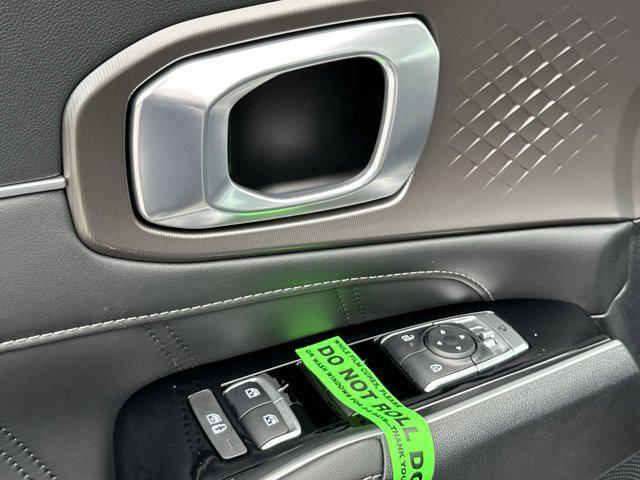 new 2025 Kia Sorento car, priced at $39,167