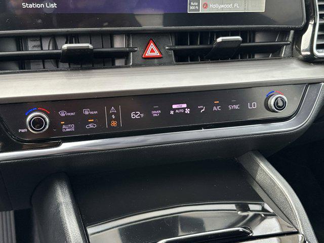 used 2023 Kia Sportage Hybrid car, priced at $21,999