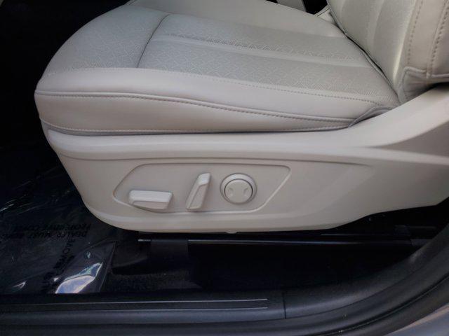 used 2023 Kia Sorento car, priced at $24,888