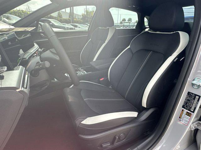 new 2025 Kia K5 car, priced at $29,894