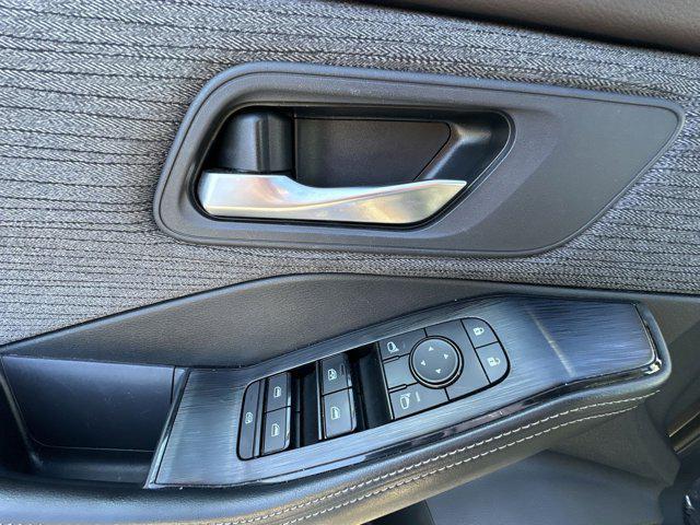 used 2022 Nissan Rogue car, priced at $13,822