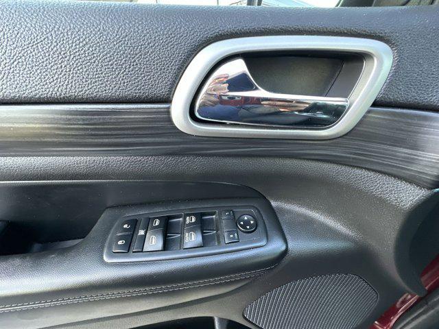 used 2019 Jeep Grand Cherokee car, priced at $17,668