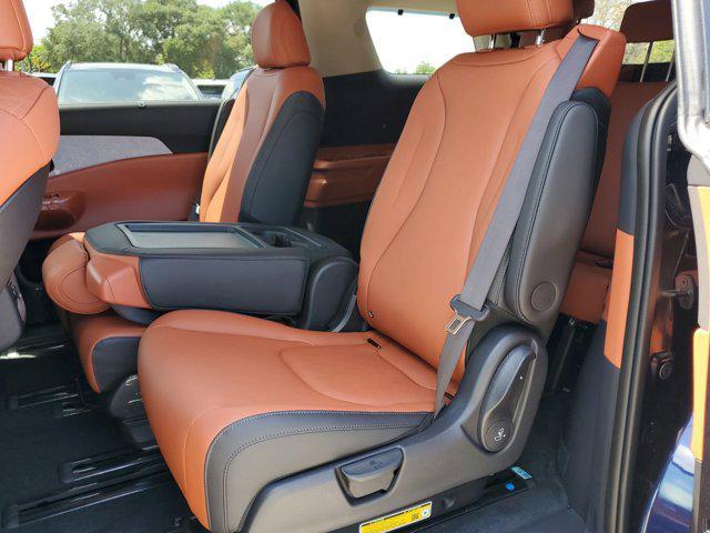 new 2025 Kia Carnival car, priced at $38,430