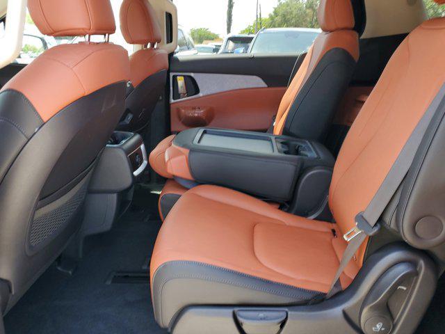 new 2025 Kia Carnival car, priced at $38,430