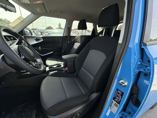 new 2025 Kia Soul car, priced at $23,593