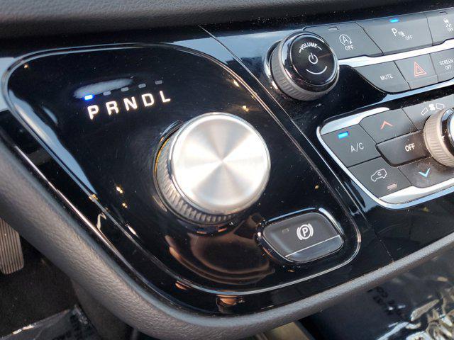 used 2020 Chrysler Pacifica car, priced at $17,999