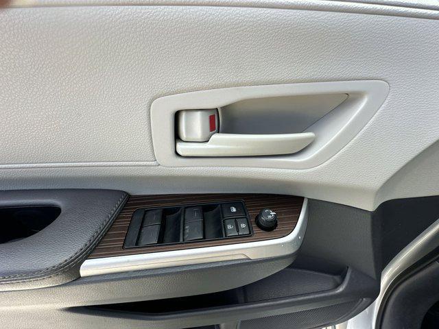 used 2022 Toyota Sienna car, priced at $31,399