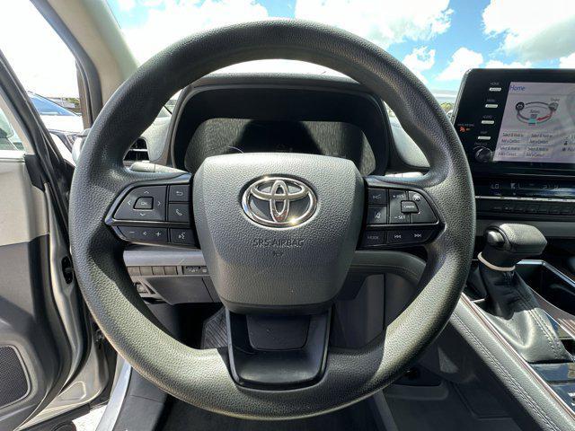 used 2022 Toyota Sienna car, priced at $31,399