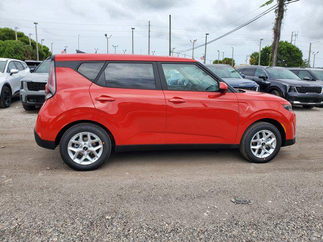 new 2025 Kia Soul car, priced at $20,004
