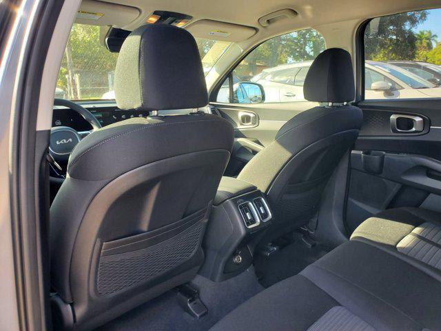 new 2025 Kia Sorento car, priced at $29,082
