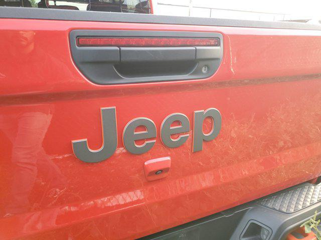 used 2021 Jeep Gladiator car, priced at $33,476