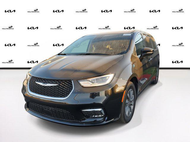 used 2024 Chrysler Pacifica car, priced at $29,900