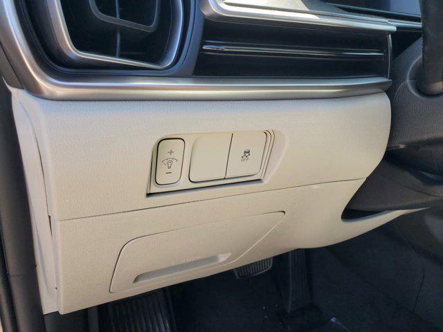 new 2025 Kia Sorento car, priced at $33,105