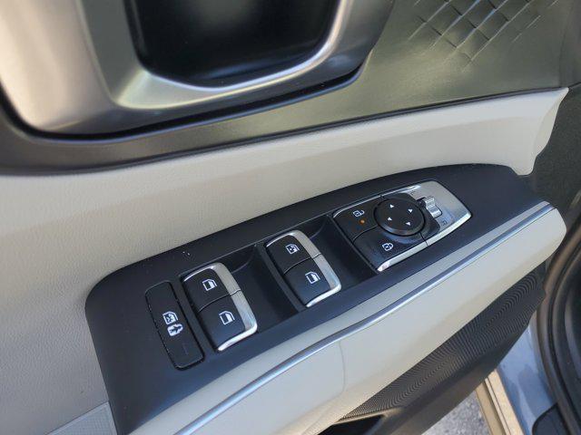 used 2024 Kia Sorento car, priced at $33,800