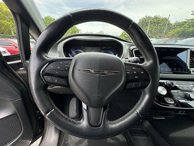 used 2018 Chrysler Pacifica car, priced at $19,675