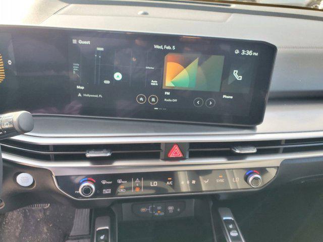 new 2025 Kia Sorento car, priced at $37,452