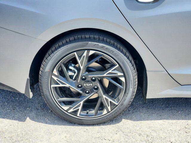 new 2025 Kia K5 car, priced at $29,913