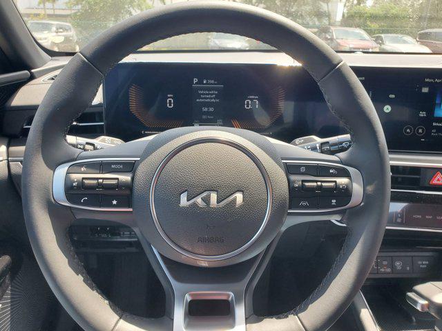 new 2025 Kia K5 car, priced at $29,913