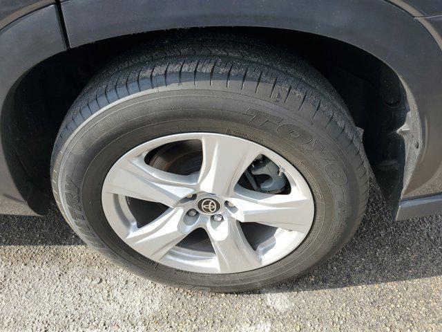 used 2023 Toyota Highlander car, priced at $31,219