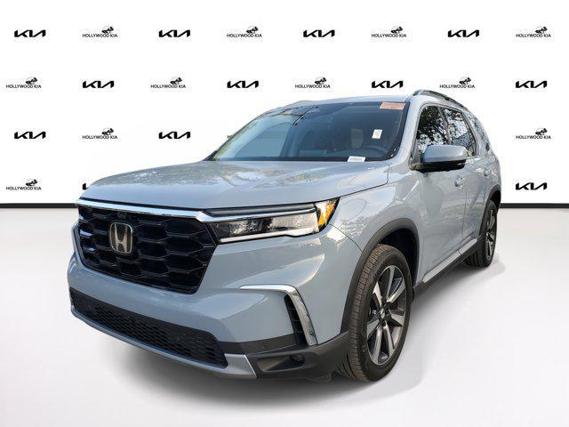 used 2023 Honda Pilot car, priced at $41,792