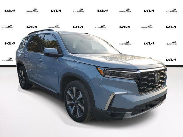 used 2023 Honda Pilot car, priced at $43,250