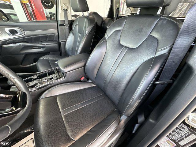 used 2023 Kia Sorento car, priced at $26,299