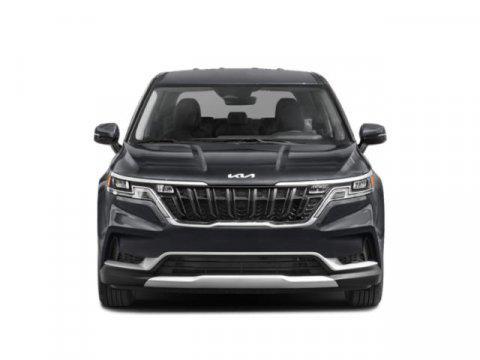 used 2023 Kia Carnival car