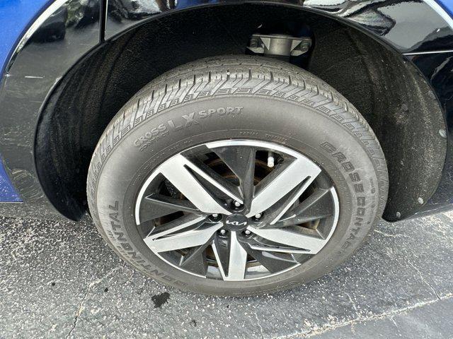 used 2023 Kia Sorento car, priced at $24,299