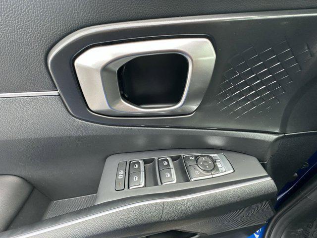 used 2023 Kia Sorento car, priced at $24,299