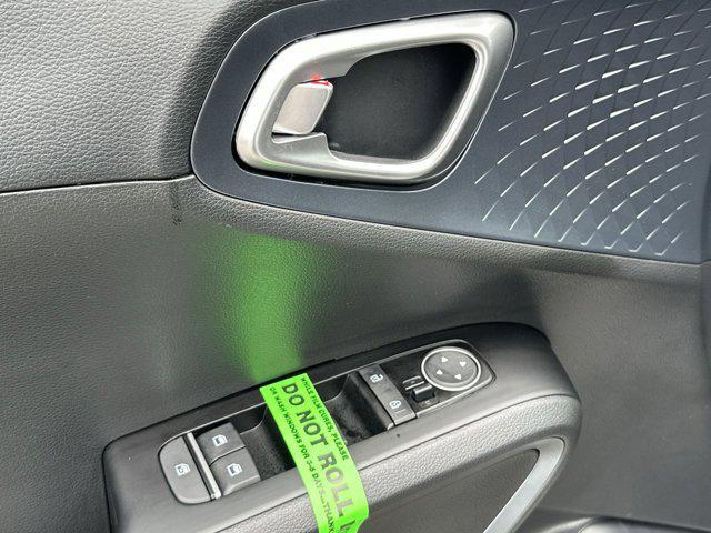 new 2025 Kia Soul car, priced at $25,303