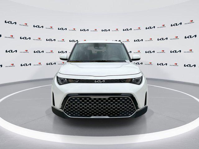 new 2025 Kia Soul car, priced at $25,303