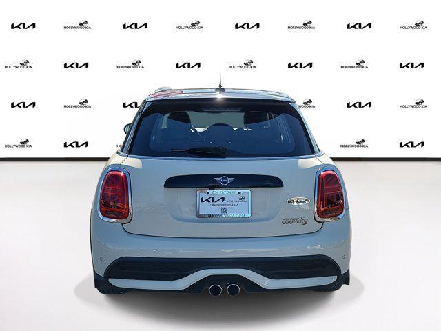 used 2022 MINI Hardtop car, priced at $21,900