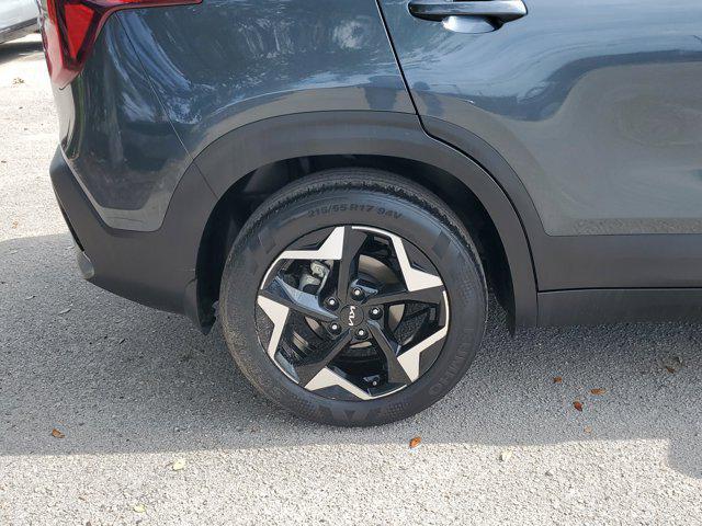 used 2024 Kia Seltos car, priced at $18,999