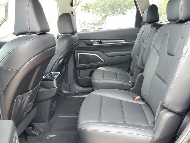 new 2025 Kia Telluride car, priced at $37,413