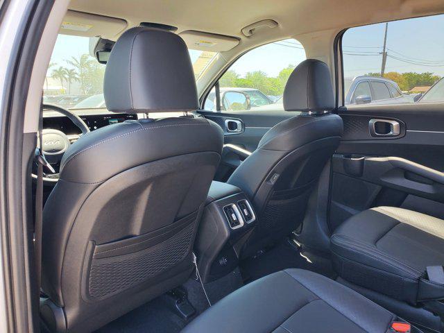 new 2025 Kia Sorento car, priced at $37,420