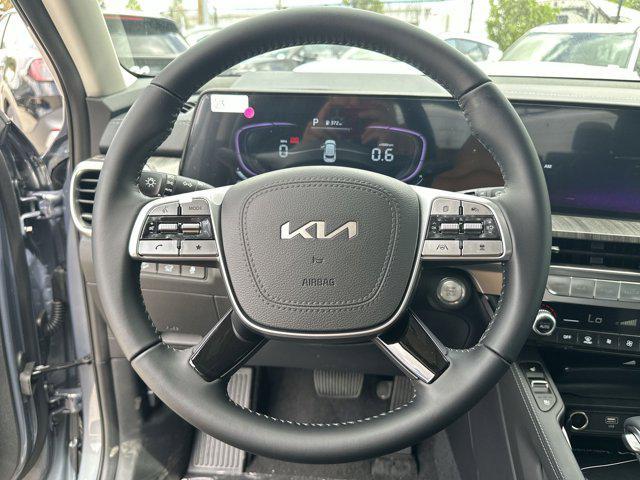 used 2023 Kia Sorento car, priced at $25,876