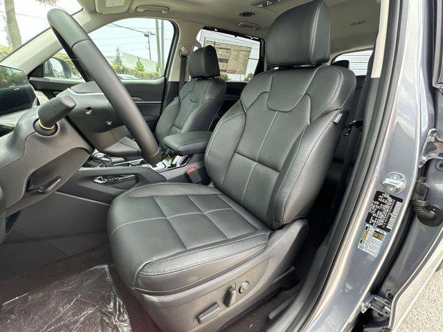used 2023 Kia Sorento car, priced at $25,876